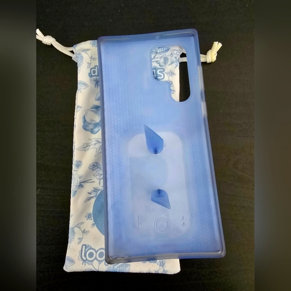 Loopy - Blue Toile Case - Picture 2 of 3